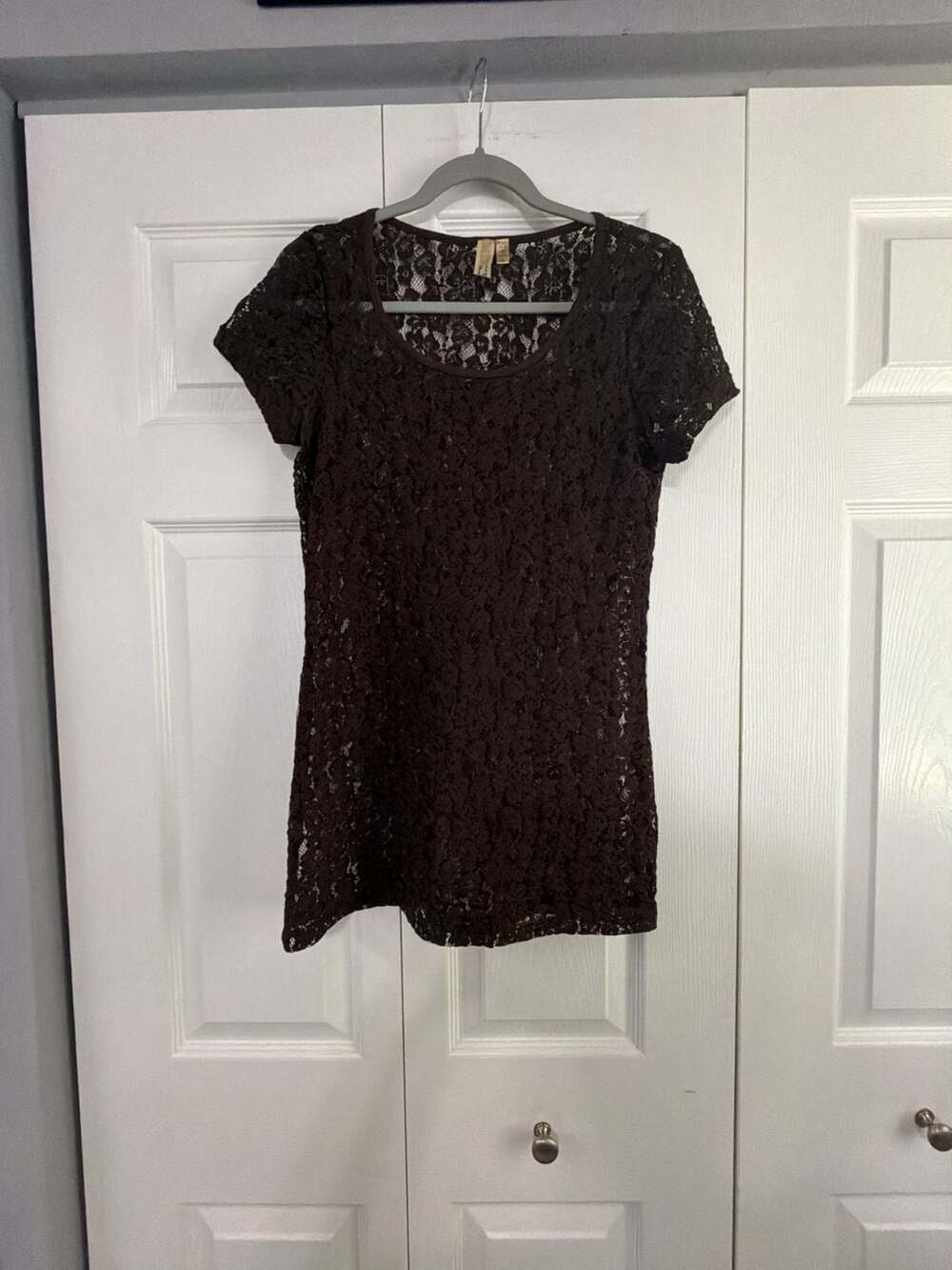 BKE Women's Brown Lace Short Sleeve Top
